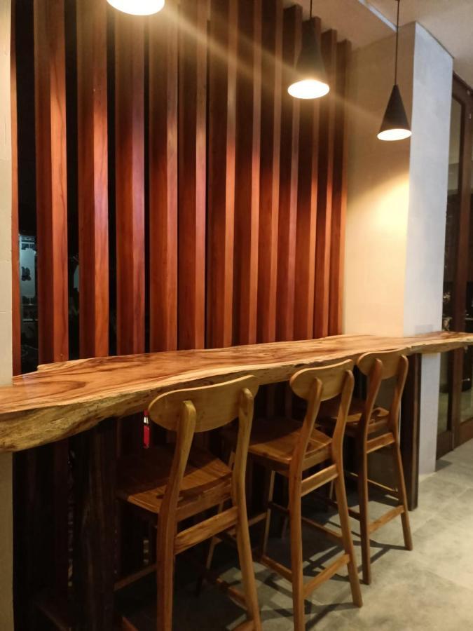 The Kd Suites & Coffee Shop Munggu エクステリア 写真